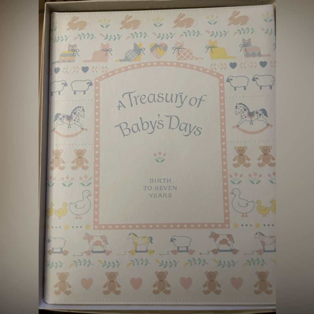 Gibson A Treasury of Baby Days original box